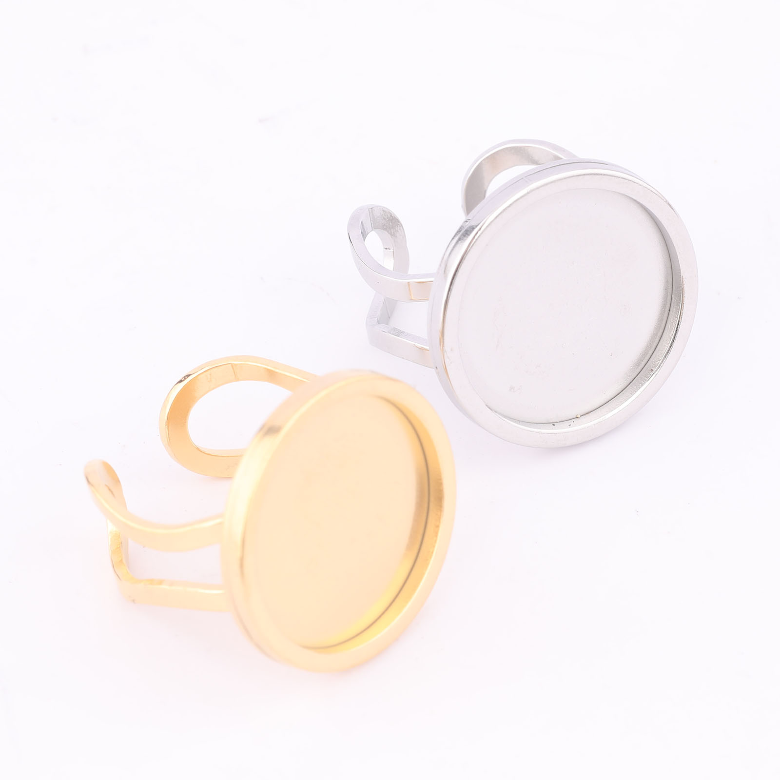 Anillo de cabujón redondo de 1 - Gold Plated Ring reseña y precio